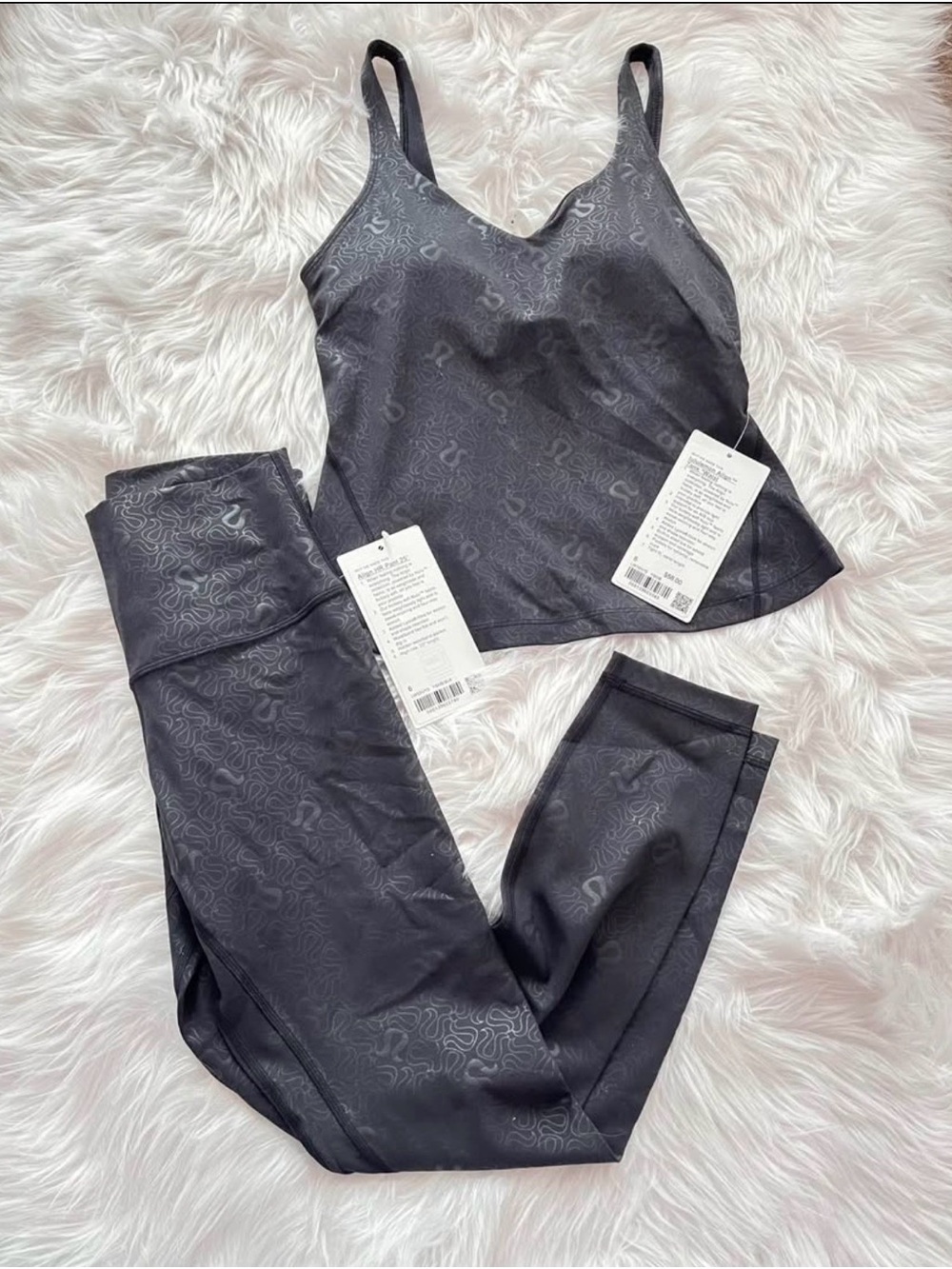 NWT Lululemon Bundle Align legging and align tank